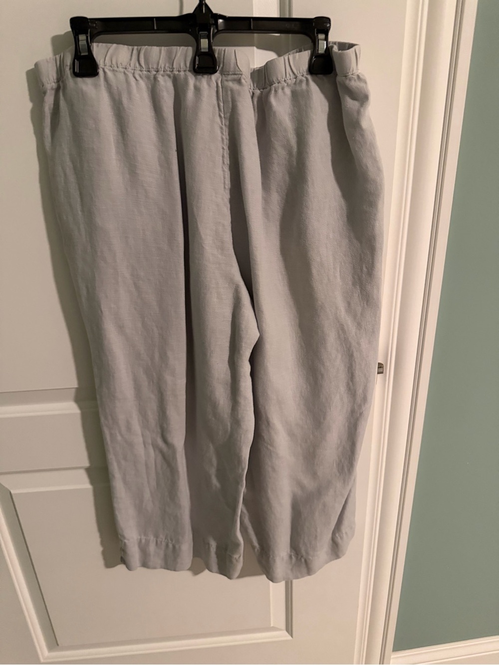 J. Jill Light Gray Capri Pants